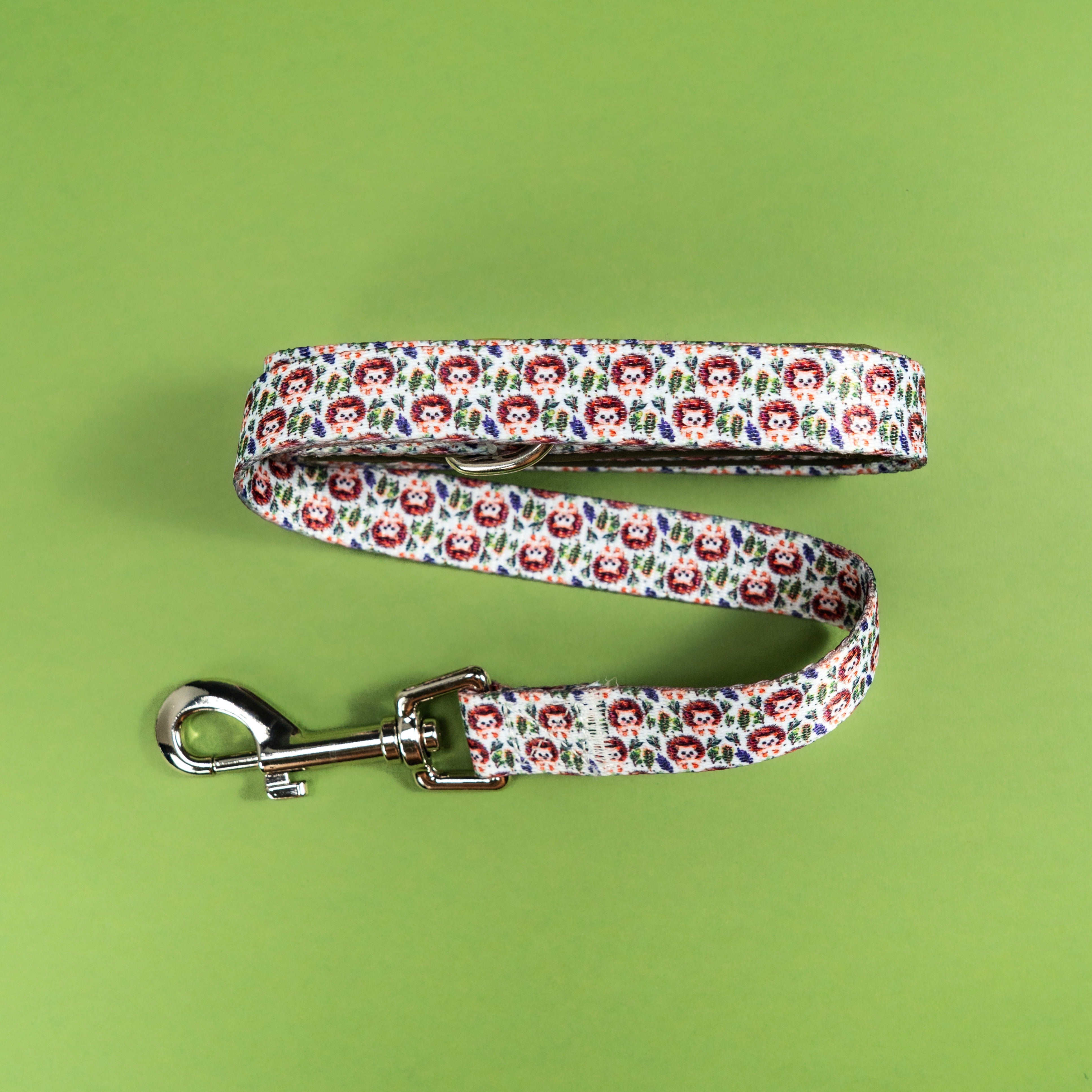 Stylish dog leash with cute hedgehog print, perfect for small dogs and puppy walks