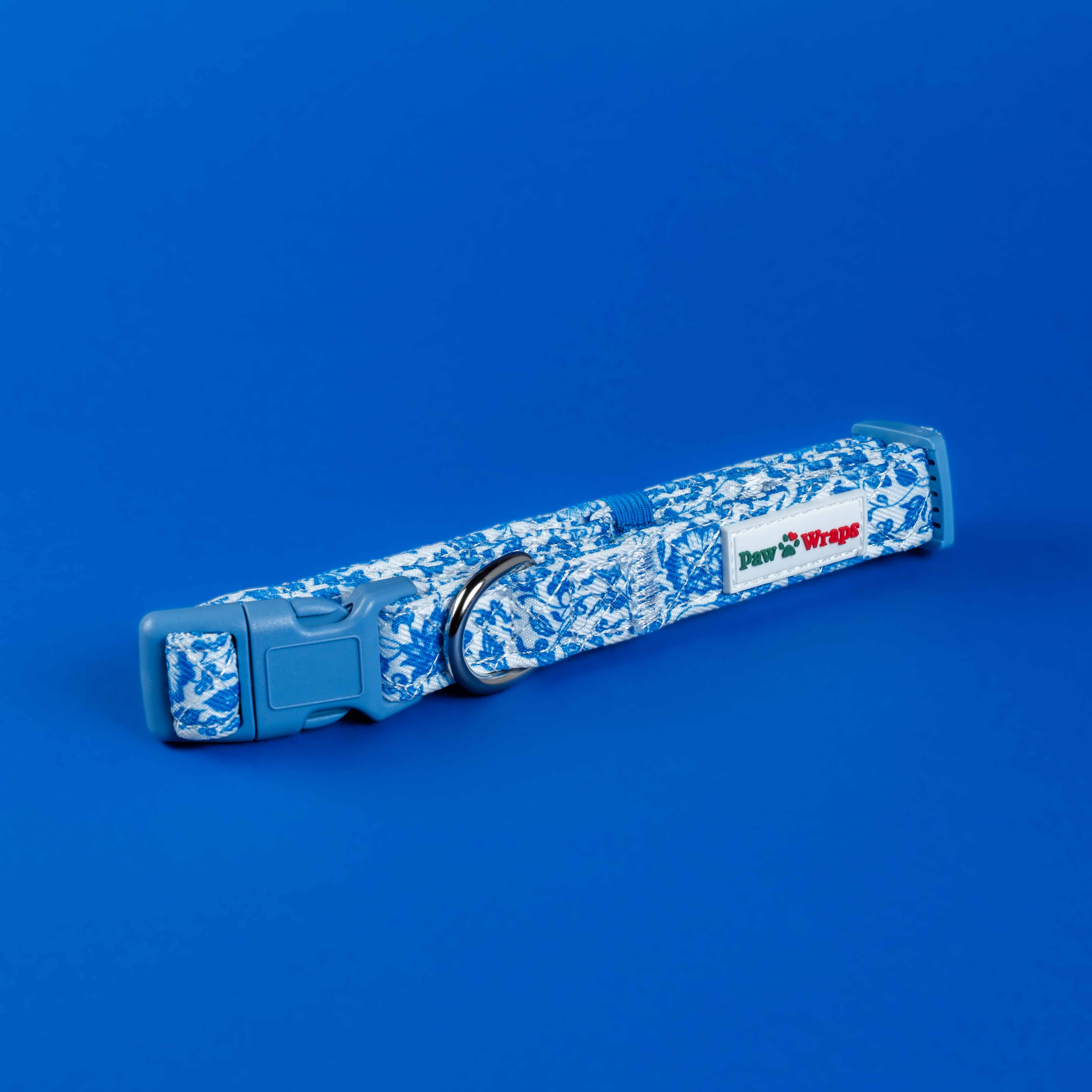 Paw Wraps Dog Collar M Blue Toile de Jouy Dog Collar